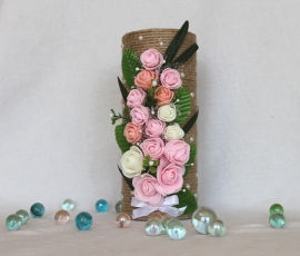 Оригинальный декор вазы, джут и цветы